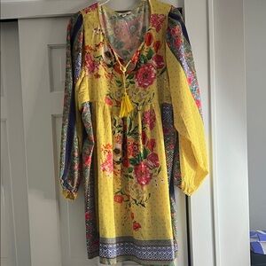 Umgee Yellow Floral Long Sleeve Dress. L